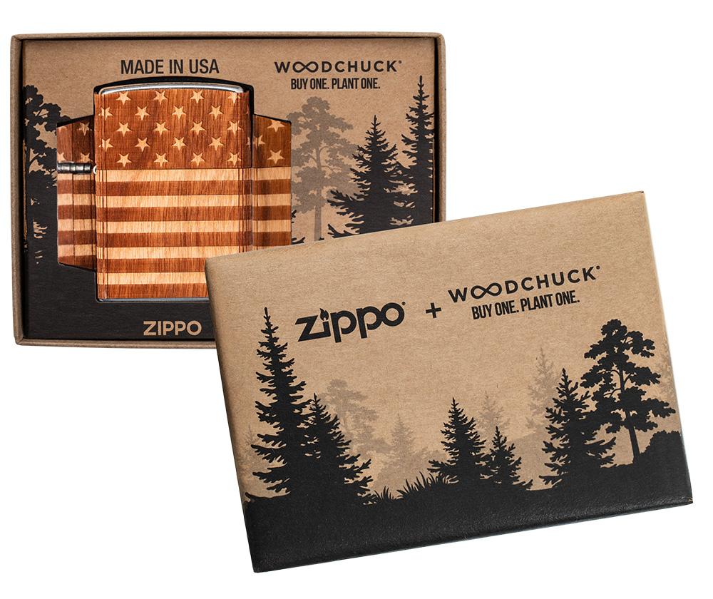 Zippo-aansteker chroom Woodchuck American Flag 360° in open geschenkdoos
