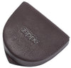 Vooraanzicht muntzakje bruin leer met Zippo-logo gesloten 