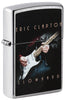 Zippo aansteker vooraanzicht ¾ hoek verchroomd met gekleurde afbeelding van Eric Clapton die gitaar speelt