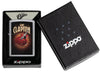 Zippo aansteker vooraanzicht chroom met gekleurde afbeelding van een rode gitaar van Eric Clapton in open doos