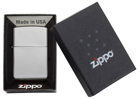 Vooraanzicht Zippo aansteker High Polish Chrome basismodel in open geschenkdoos