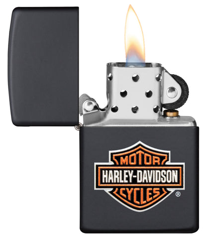 Zippo Aansteker Harley-Davidson® Zwart Mat met Textuur Print Logo Alleen Online Openen met Vlam