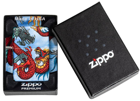 Vooraanzicht Zippo-aansteker White Matte 540° Color Image met draken in open geschenkverpakking
