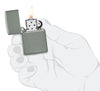 Zippo Feuerzeug Basismodell sanftes Sage Grau geöffnet mit Flamme in stilisierter Hand