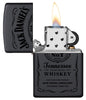 Zippo-aansteker zwart Jack Daniel's-logo open met vlam