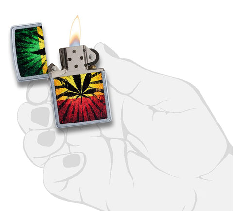  Zippo aansteker chroom met hennepblad kleuren van Jamaica op de achtergrond geopend met vlam in gestileerde hand