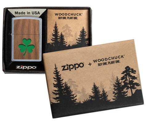  Zippo Woodchuck met groen klaverblad in open doos