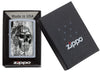 Zippo aansteker chroom doodshoofd met hoofdtelefoon in open doos