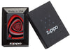 Zippo aansteker zwart rood zwart draaikolk in open doos