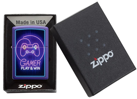  Zippo-aansteker paars met controller en het opschrift Play & Win in open doos