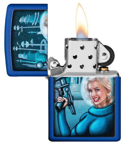 Zippo Aansteker Retro Futuristische Koningsblauwe Pinup Vrouw Met Ray Gun Web Debuut Geopend Met Vlam
